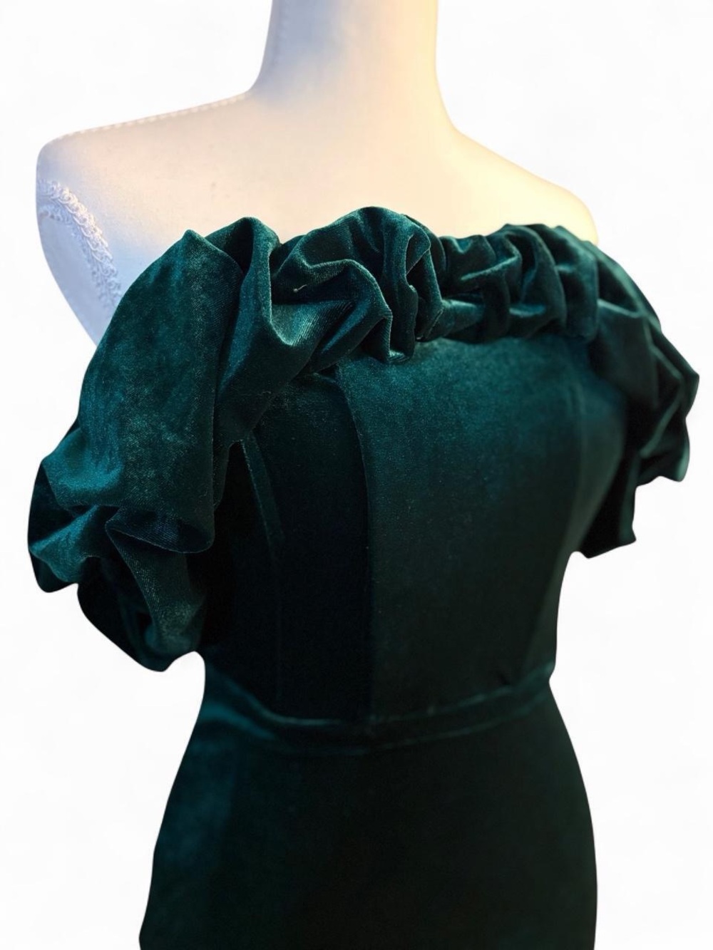 Windsor Emerald Green Velvet Ruffle Off Shoulder Mini Dress XS NWT - Picture 5 of 8